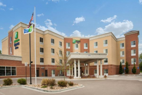 Отель Holiday Inn Express & Suites Denver North - Thornton, an IHG Hotel  Торнтон